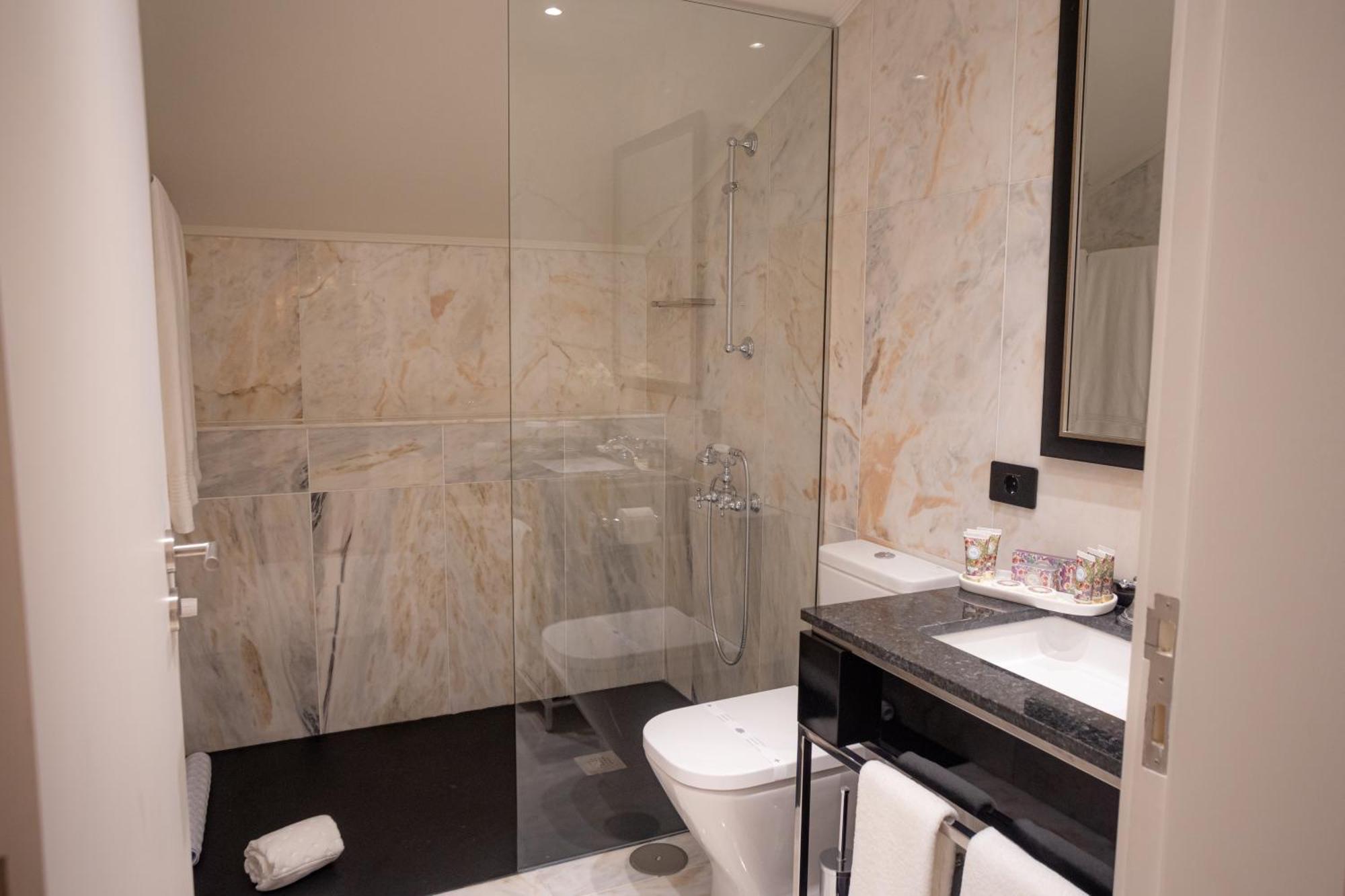 Solar Do Requeijo By Luna Hotels & Resorts Аркуш-де-Валдевеш Екстер'єр фото A shower enclosure