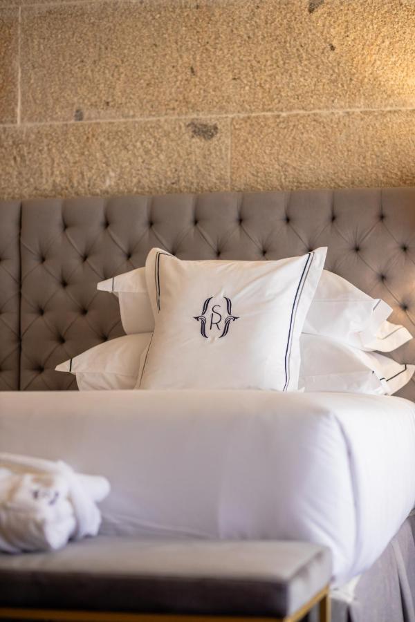 Solar Do Requeijo By Luna Hotels & Resorts Аркуш-де-Валдевеш Екстер'єр фото A monogram on a pillow
