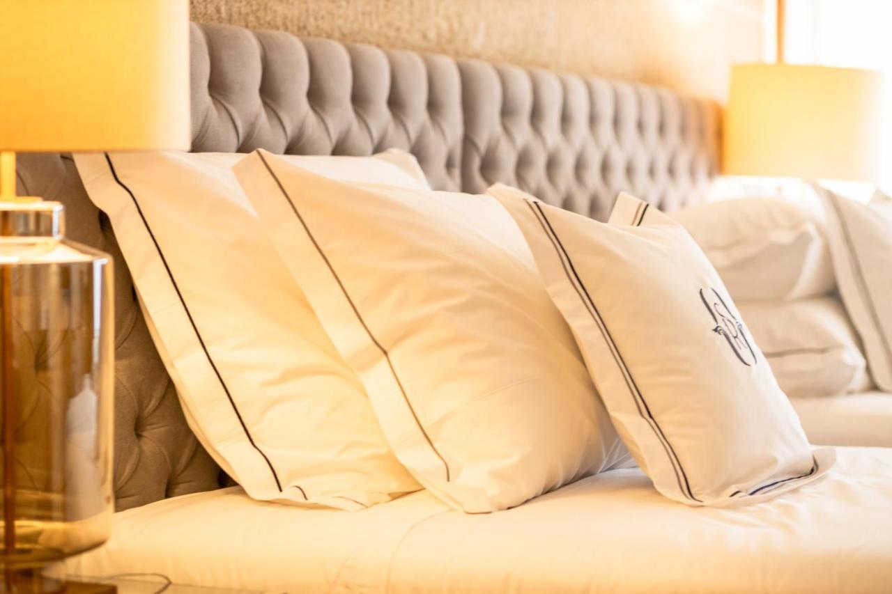 Solar Do Requeijo By Luna Hotels & Resorts Аркуш-де-Валдевеш Екстер'єр фото Pillows on a bed